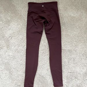 Lululemon Size 4 WunderUnders